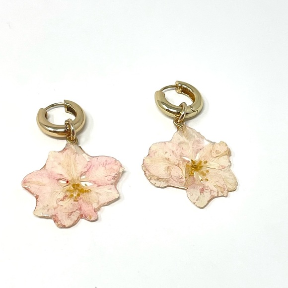 New Anthropologie Floral Drop Earrings - Picture 8 of 8